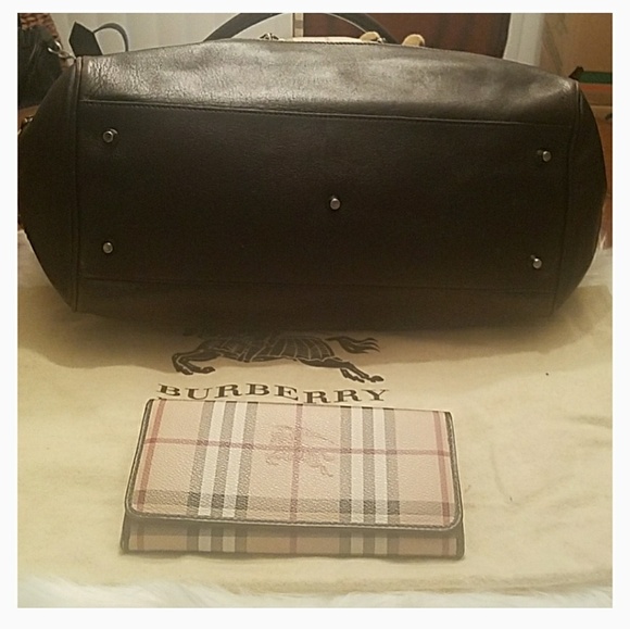 ๐๐ค๐RARE Burberry Lawrence Haymarket Bag๐๐ค๐ - Picture 3 of 8